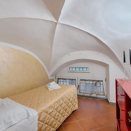Ferienwohnung Santo Spirito Frescos By Mmega Florenz Exterior foto
