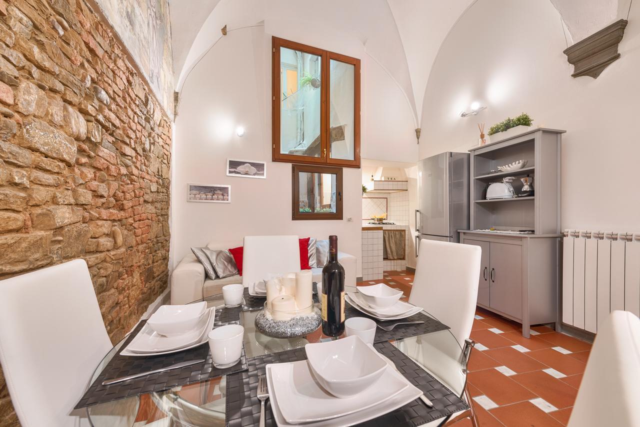 Ferienwohnung Santo Spirito Frescos By Mmega Florenz Exterior foto